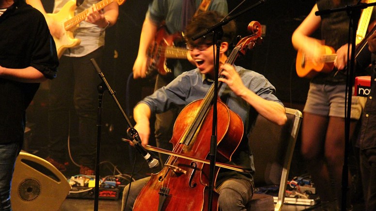 undefinedBenslow Borrower - Cellist at UCL