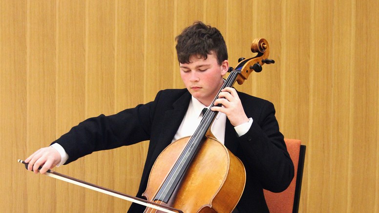 undefinedCellist Lewis Williams